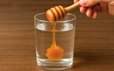 Comment démasquer un faux miel avec un simple verre d’eau ?